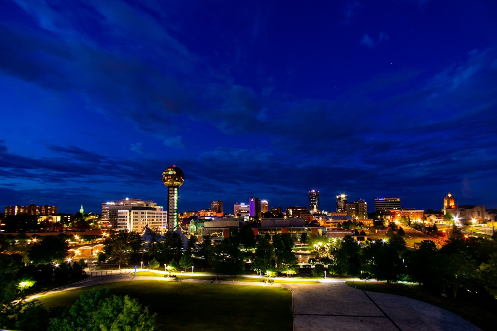 Knoxville, Tennessee cityscape and street view