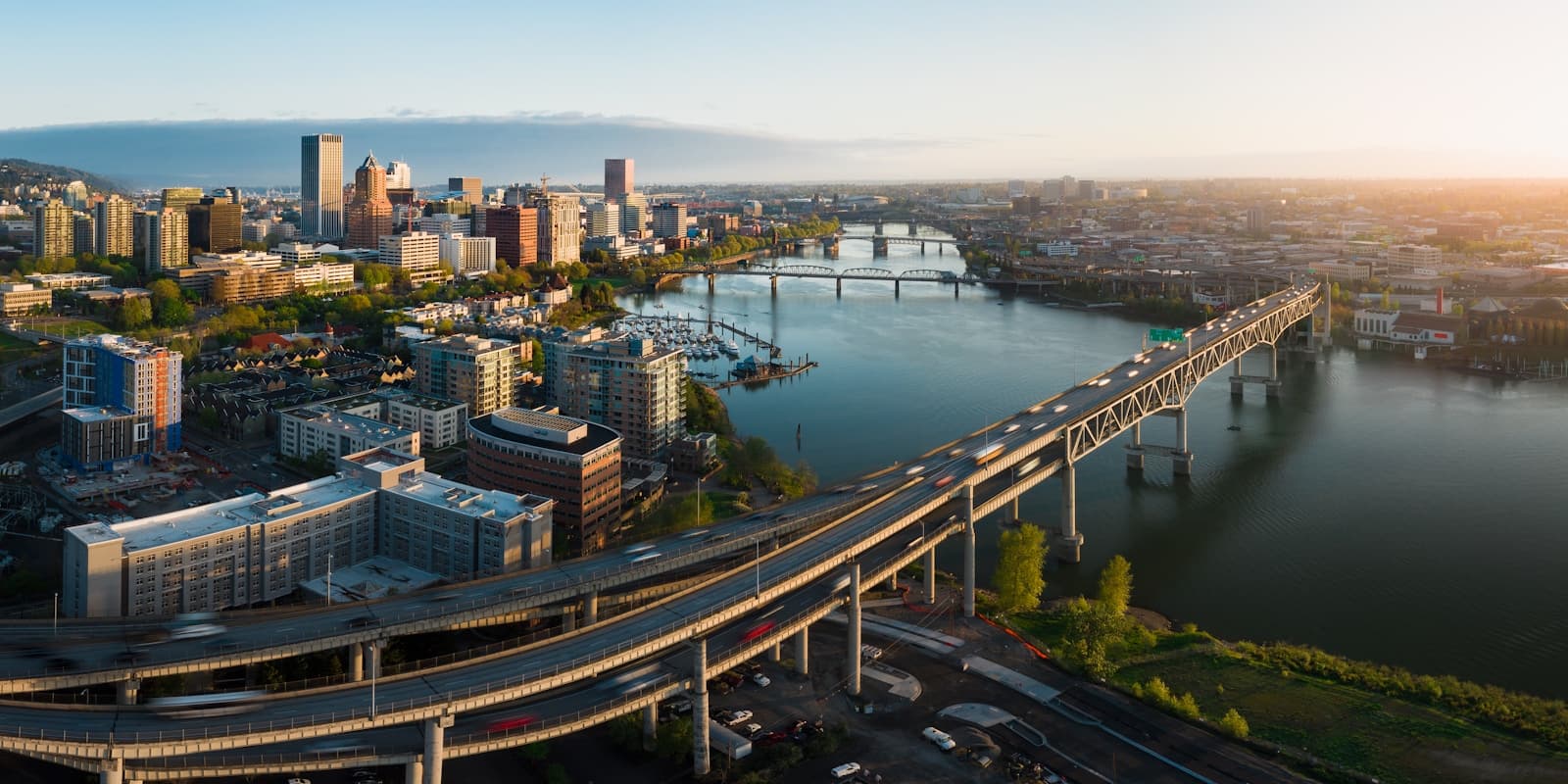 Portland, Oregon cityscape and street view