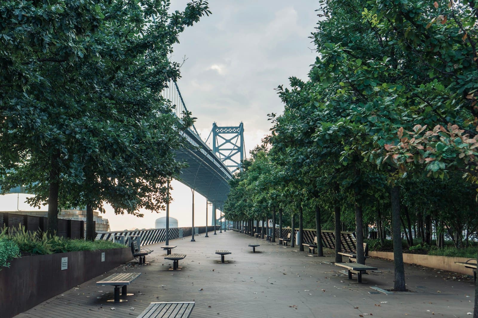 Philadelphia, Pennsylvania cityscape and street view