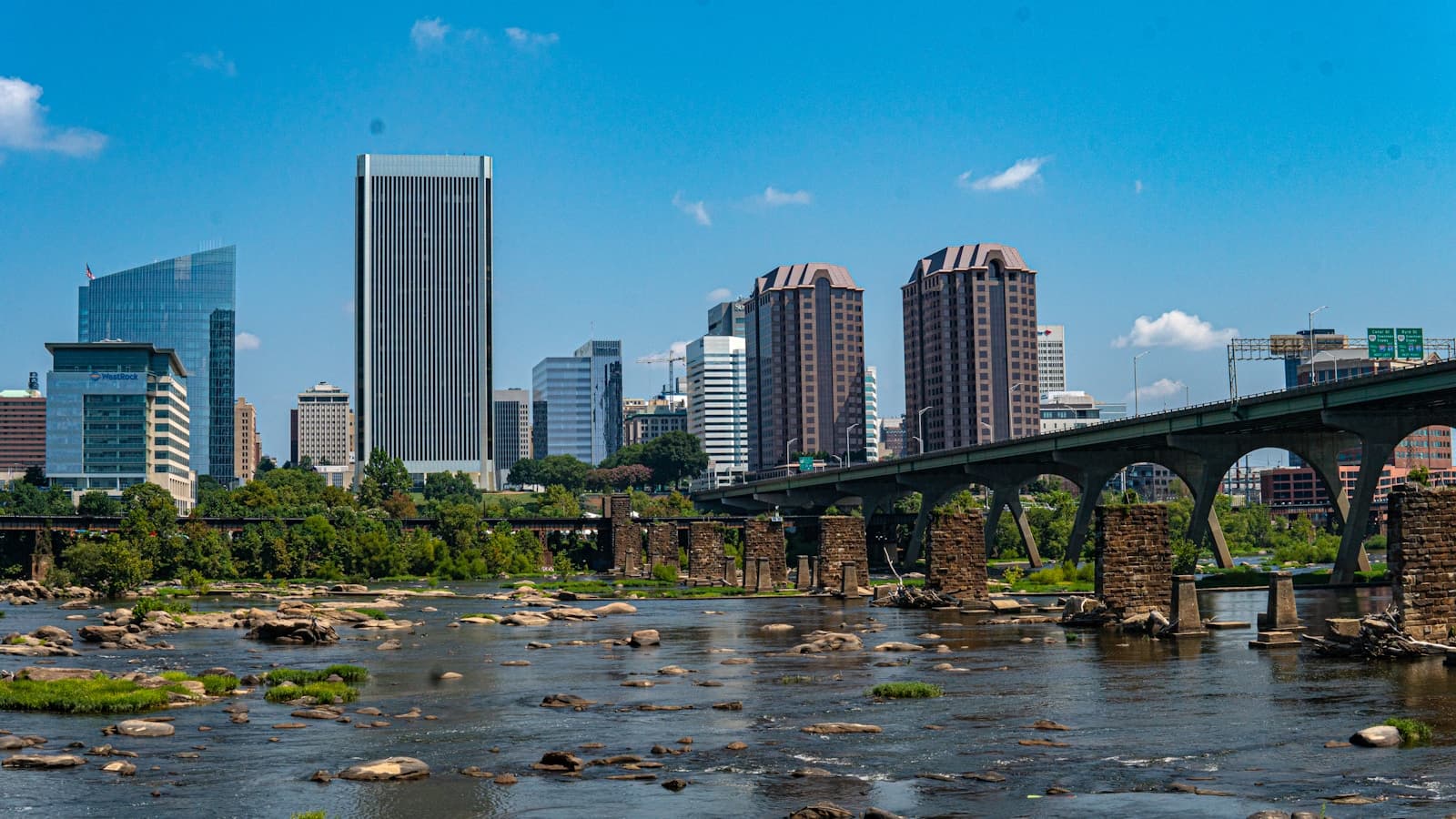 Richmond, Virginia cityscape and street view
